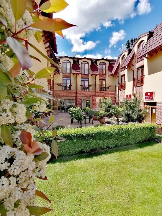 Jolán Pension&Restaurant Cicov Bagian luar foto